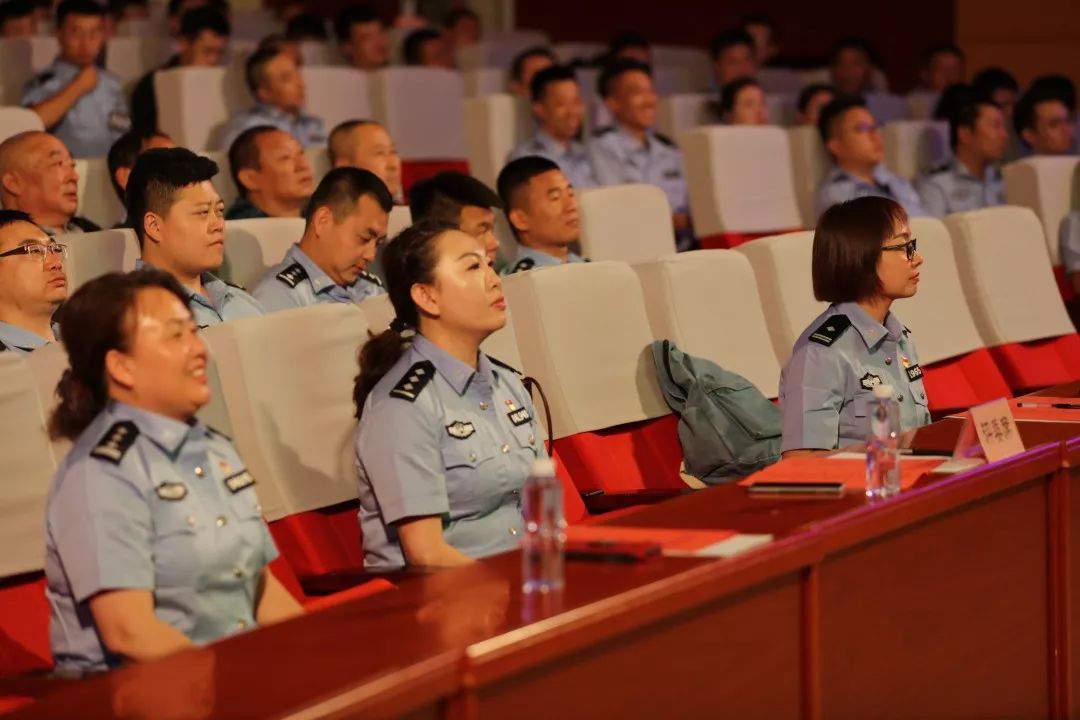 在线体育-包含底特律活塞内部会议纪要流出：转会期门线救险，CBA季后赛使命明确，年轻球员得到机会的词条